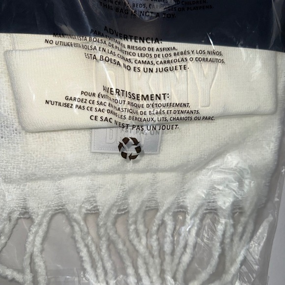 DKNY Beanie and Scarf Set Ivory White Winter Knit Fringe - Picture 2 of 5